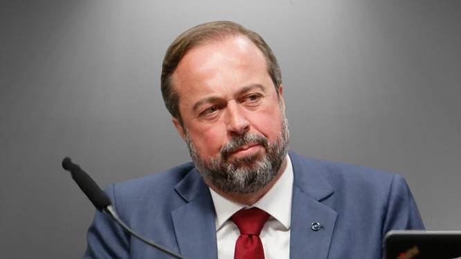Ministro Alexandre Silveira Apresenta Ações e Medidas do Ministério de Minas e Energia