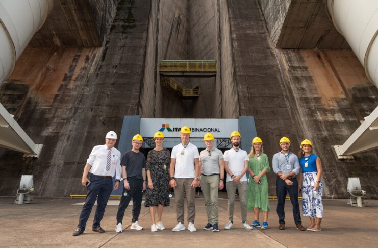 Terje Aasland, Ministro Norueguês, Destaca Potencial Hidrelétrico Brasileiro em Itaipu