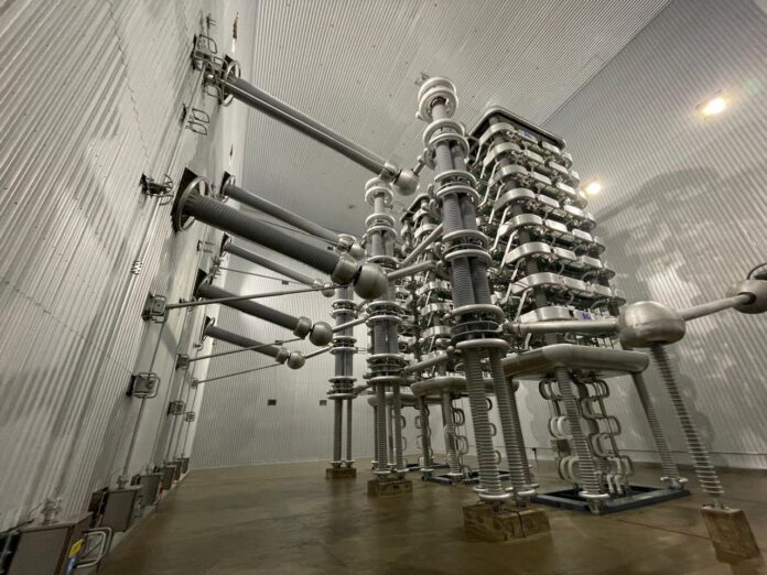 Itaipu Antecipou Modernização do Sistema HVDC para Reforçar a Transmissão de Energia no Brasil