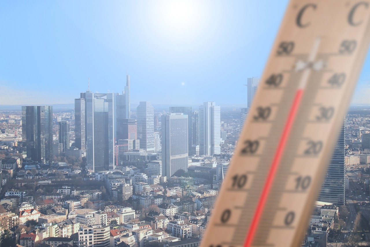 Alerta Global: Temperatura Acima de 1,5°C por 12 Meses Liga Sinal Vermelho para Governos e Empresas