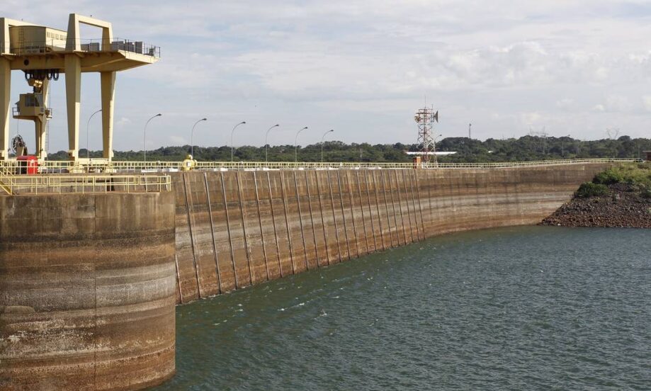 Brasil enfrenta cenário de afluência abaixo da média e antecipação do período seco preocupa setor elétrico