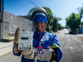 Copel Moderniza Rede Elétrica de Foz do Iguaçu com Instalação de Medidores Inteligentes