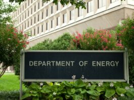 Governo Trump cancela US$ 3,7 bilhões em projetos de energia limpa nos EUA