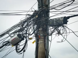Senado debate novo marco para compartilhamento de postes entre energia e telecomunicações