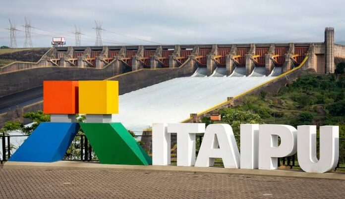 ANEEL aprova bônus de R$ 883 milhões na conta de luz para consumidores residenciais e rurais