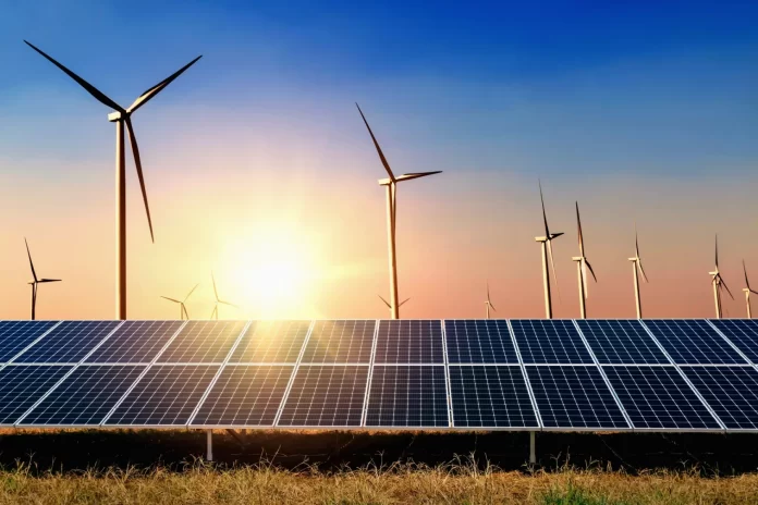 Excesso de energia solar e eólica pressiona sistema elétrico e pode causar prejuízos bilionários, alerta especialista da FEI