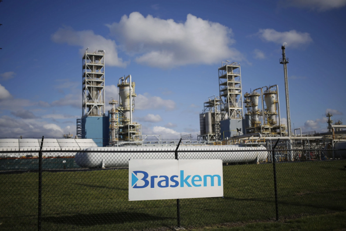 Petrobras e Braskem renovam contratos bilionários e reforçam integração entre refino, gás e petroquímica