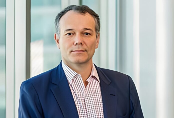 Em entrevista exclusiva, José Prado, sócio do Machado Meyer, detalha a sofisticada operação da Atlas Renewable Energy e analisa o apetite do capital estrangeiro para o setor elétrico em 2026.