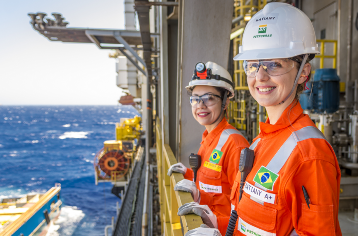 Petrobras exerce preferência e retoma 100% dos campos de Tartaruga Verde e Espadarte