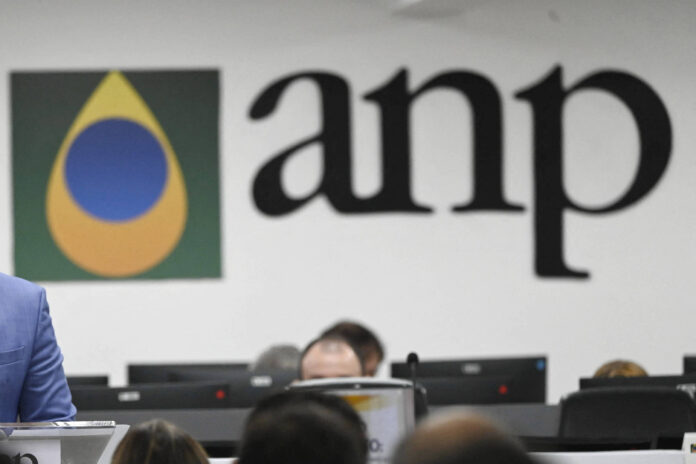 ANP altera cálculo do preço de referência para produtores que refinam petróleo nacional