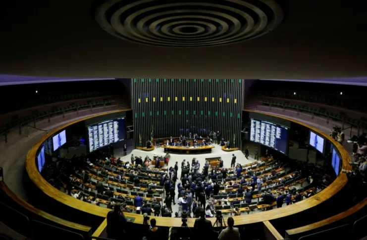 Deputados articulam urgência para sustar Leilão de Reserva de Capacidade