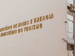 MME confirma leilão de baterias em 2026 e promete publicar portaria em até 20 dias