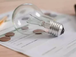 Conta de luz sobe 3,03% em julho e lidera pressão inflacionária do IPCA-15