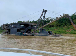 DNIT é contestado por tentar dragar Rio Tapajós sem licença ambiental DNIT é contestado por tentar dragar Rio Tapajós sem licença ambiental